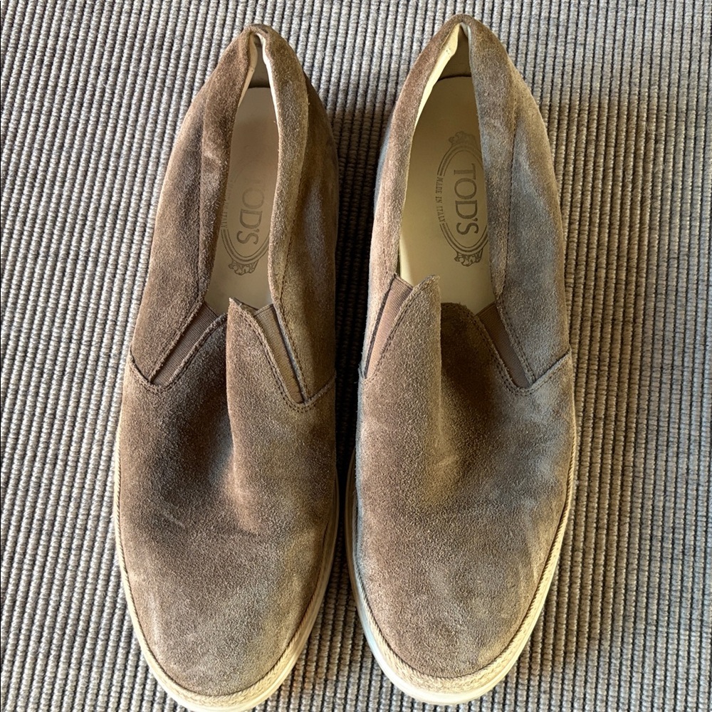 TOD'S Suede Slip-On Loafers in Warm Brown